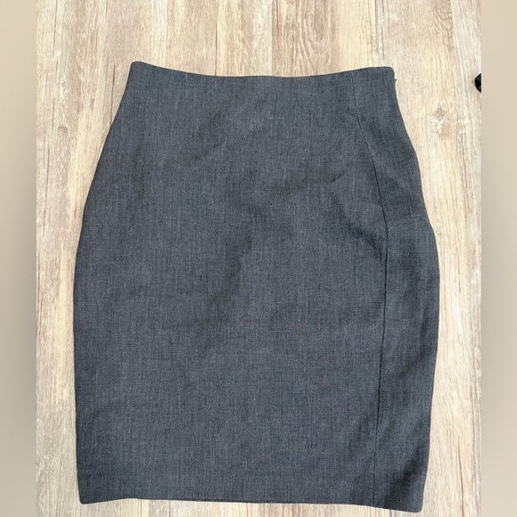 Diane Von Furstenberg Dresses & Skirts - DIANEvonFURSTENBERG Elegant Gray Pencil‎ Skirt size 6